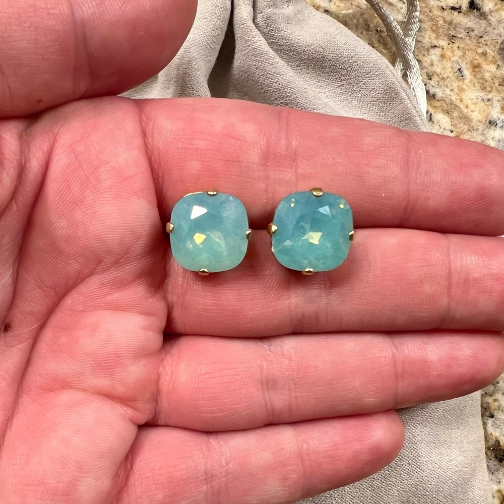 Catherine Popesco studs